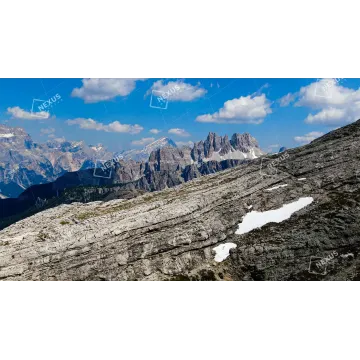 Passi verso il Cielo: La Salita del Nuvolau e la Croda da Lago