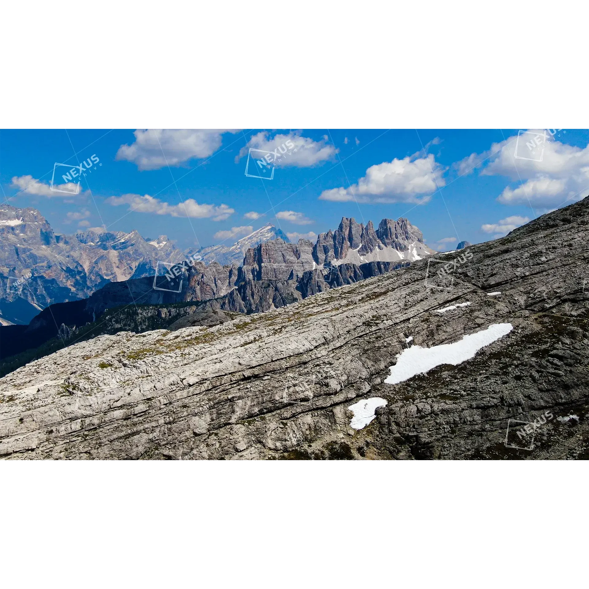 Passi verso il Cielo: La Salita del Nuvolau e la Croda da Lago