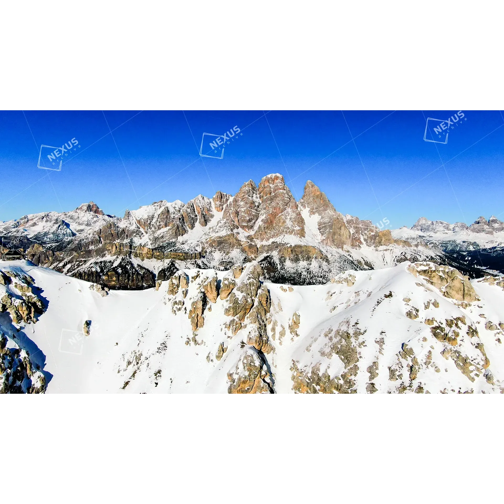 Regni di Ghiaccio: Il Faloria e il Cristallo nel Blu