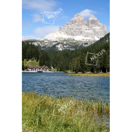 Giganti di Roccia e Specchi d'Acqua – Tre Cime di Lavaredo