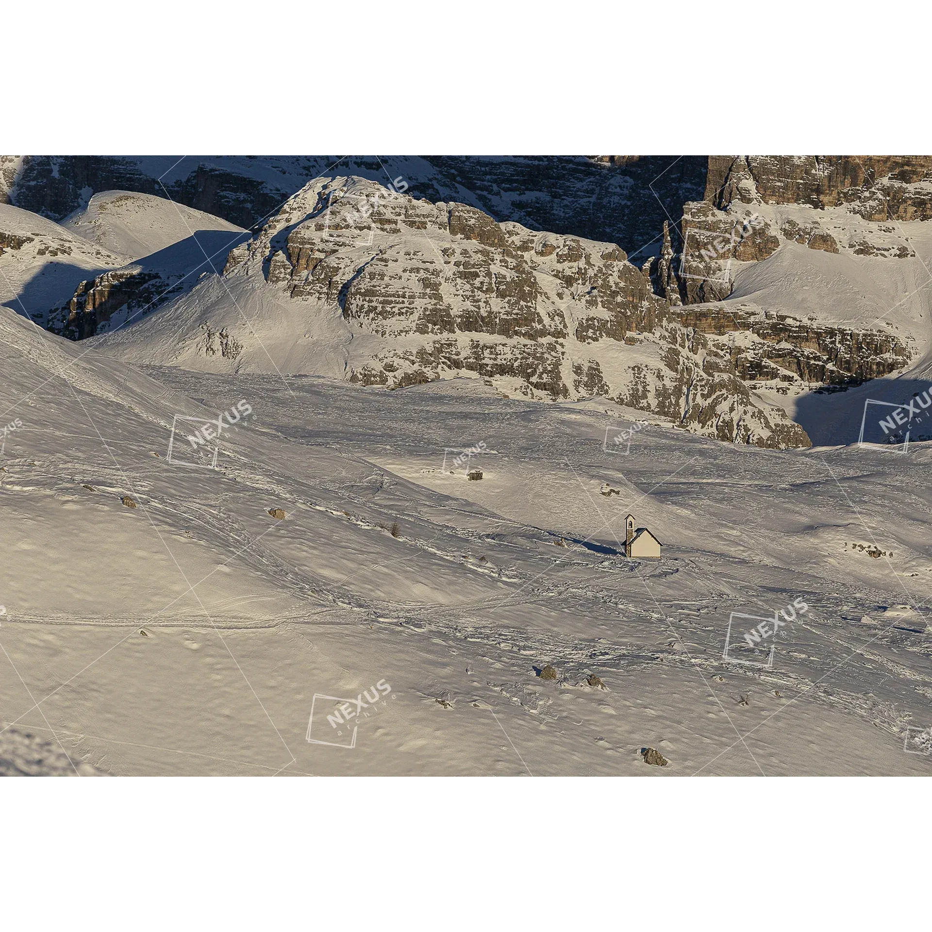 La Sentinella di Pietra – Cappella degli Alpini sotto le Tre Cime